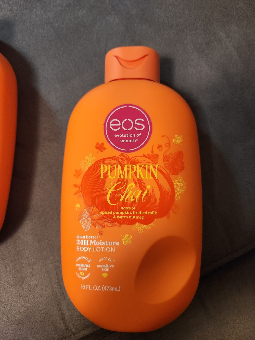 eos Pumpkin Chai Body Lotion
